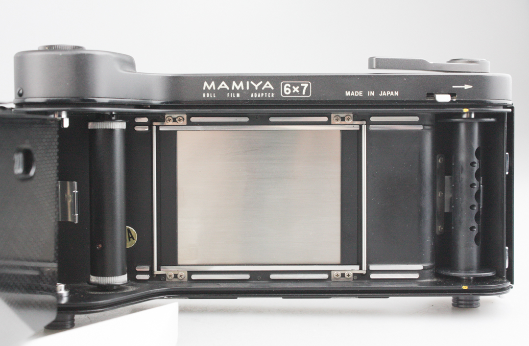 Boxed Mamiya Universal Press 6×7 Back Model 2 // 120 / 220 Medium