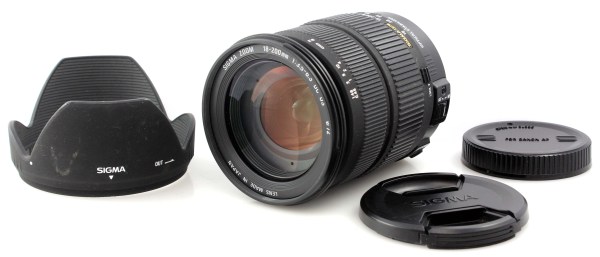 Sigma AF 18-200mm f/3.5-6.3 DC OS Zoom Lens - Canon EFS Mount