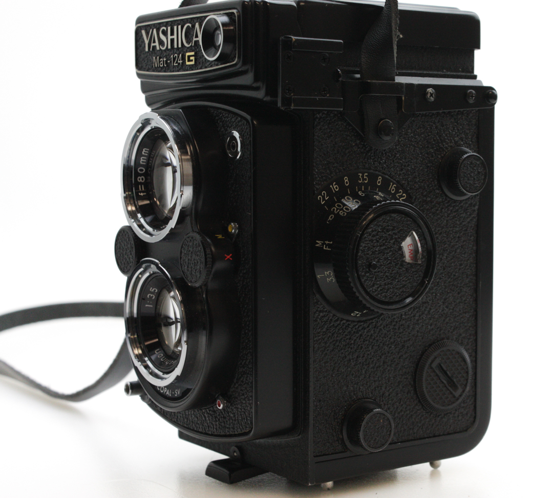 Yashica Mat-124G TLR Medium Format 6x6 Camera with Case - Image 8