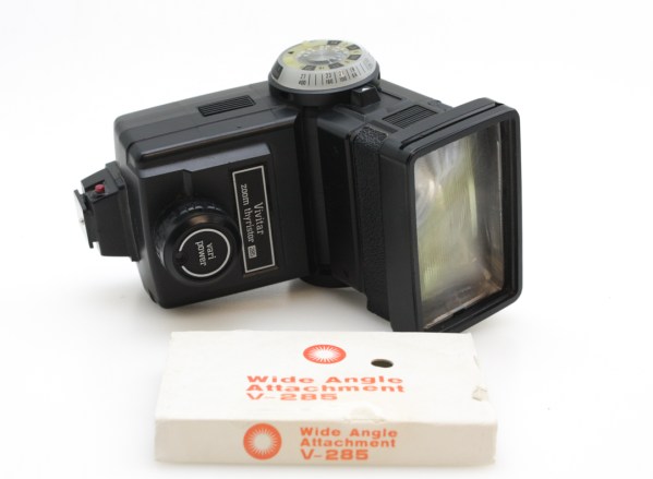Vivitar 285 Flash, Vintage Pro Flash Unit Ideal for Film SLRs / Rangefinders w/ wide angle attachment