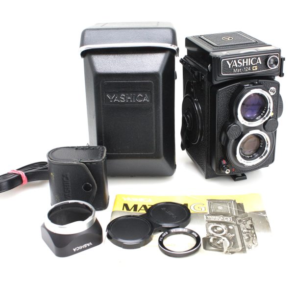 Yashica Mat-124G TLR Medium Format 6x6 Camera with Case - Working Meter