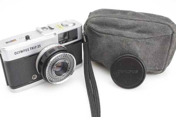 Olympus Trip 35 Viewfinder Camera, Zuiko 40mm f/2.8 Lens, Case & Wrist Strap