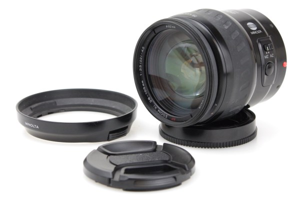 Minolta 28-105mm f/3.5-4.5 Zoom Lens, with Caps & Hood  - Minolta / Sony Alpha Mount
