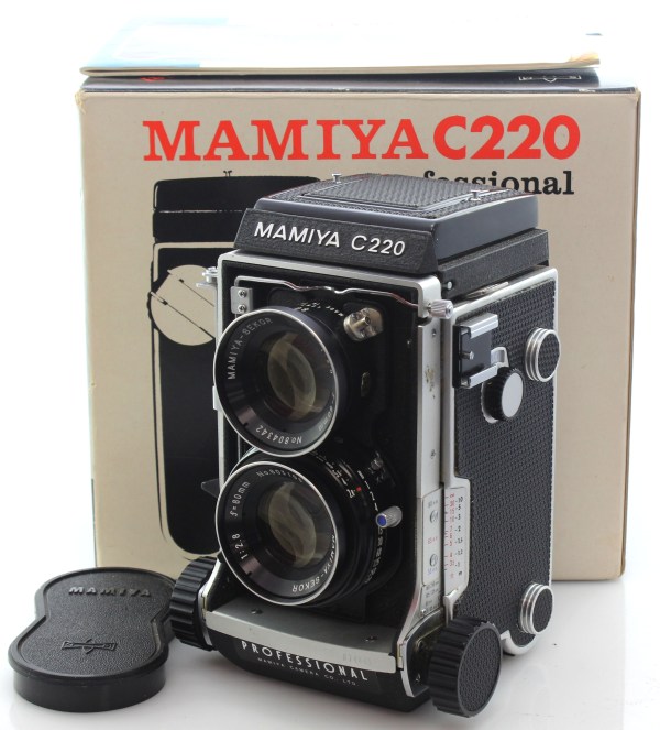 Mamiya C220 TLR Medium Format Camera with 80mm f/2.8 Lens (Blue Dot) Boxed
