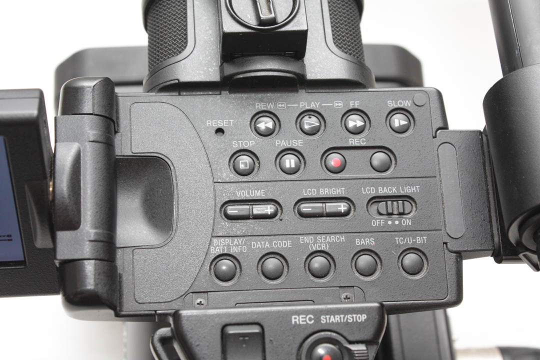 Sony HVR-Z1E Professional Camcorder Mini DV High Definition Movie Camera - Image 6