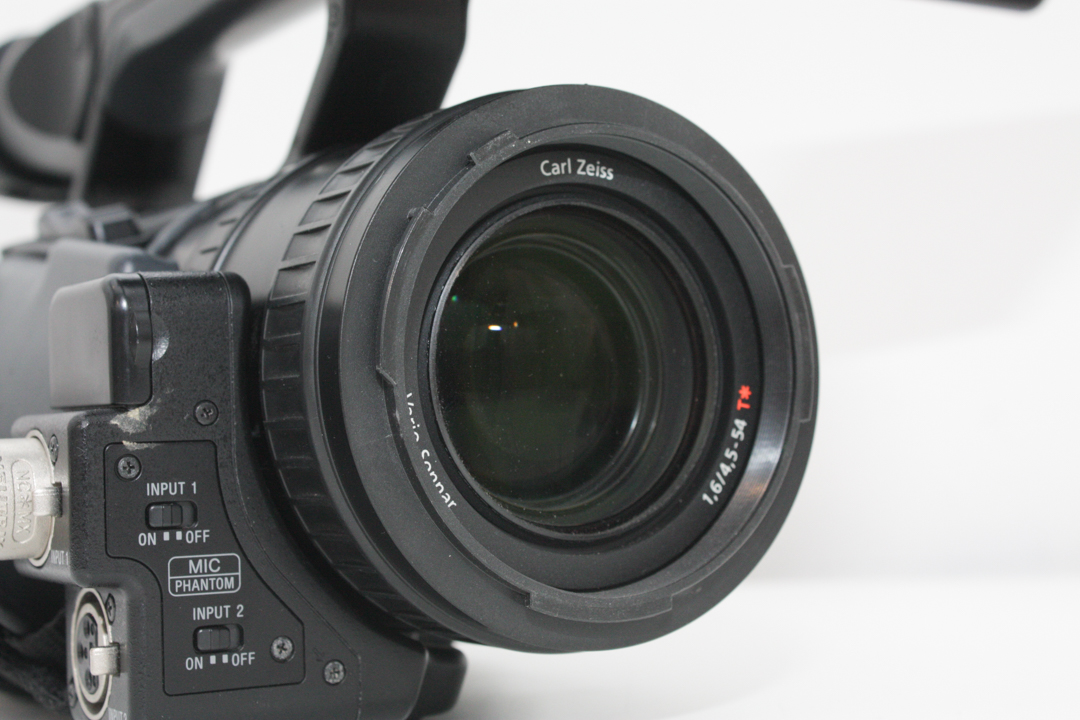 Sony HVR-Z1E Professional Camcorder Mini DV High Definition Movie Camera - Image 14