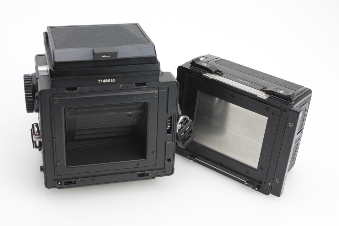 Bronica ETRS 6x4.5 Medium Format Camera, 75mm f/2.8 Lens, WLF & Strap - Image 6