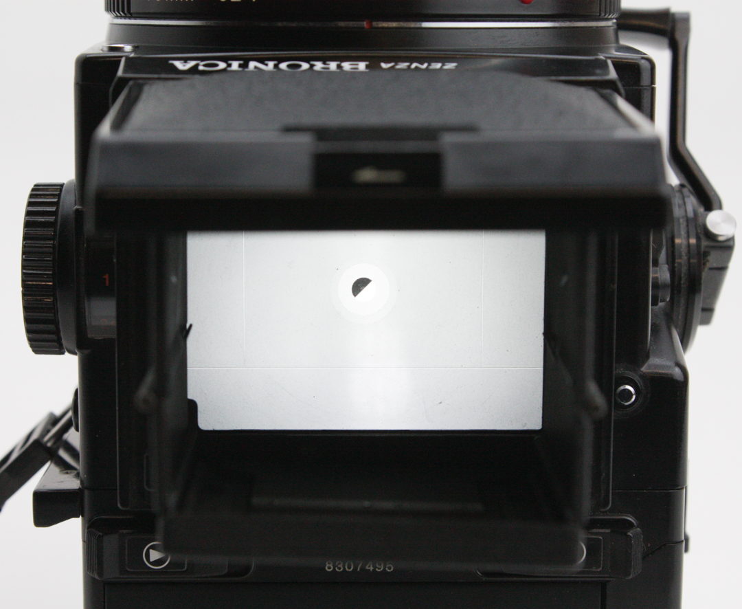 Bronica ETRS 6x4.5 Medium Format Camera, 75mm f/2.8 Lens, WLF & Strap - Image 16