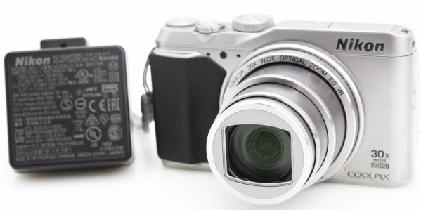 Nikon Coolpix S9900 16MP Digital Camera / 30X Zoom Lens