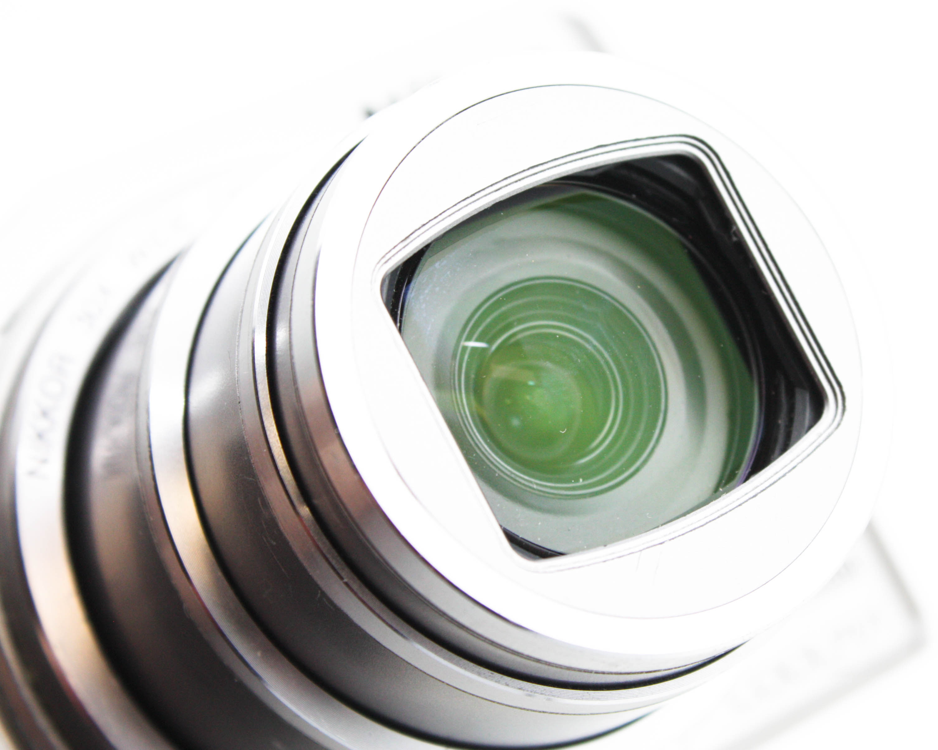 Nikon Coolpix S9900 16MP Digital Camera / 30X Zoom Lens - Image 7