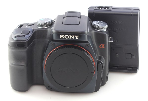 Sony A100 10 mp DSLR Camera with Charger for Sony A Mount Lenses