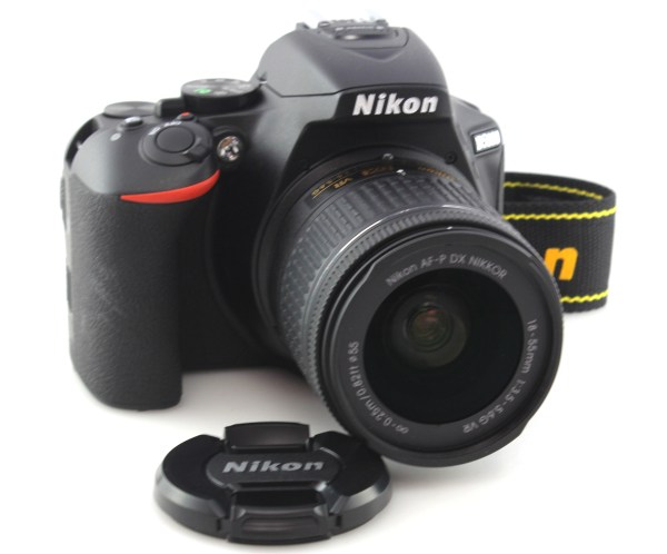 Nikon D5600 24.2 MP DSLR Camera w/ AF-P 18-55mm f3.5-5.6G VR Zoom Lens 77 shots!