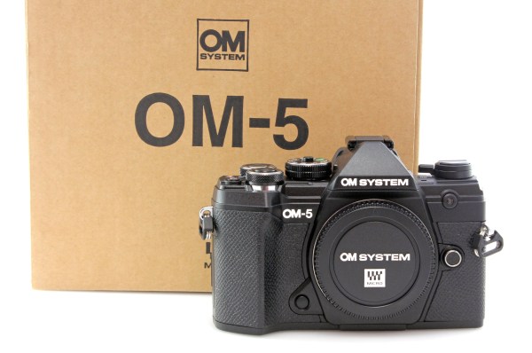Olympus OM-5 OM5 20.4mp Digital Mirrorless Camera Body. Mint & Boxed