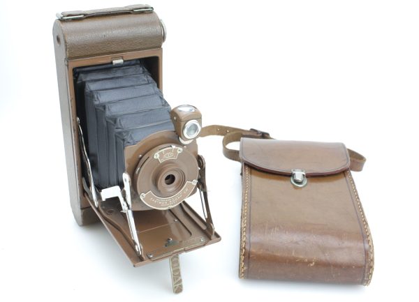 Brown 'Deco' No.1A Pocked Kodak Jr Folder - 116 Film - Made in Canada