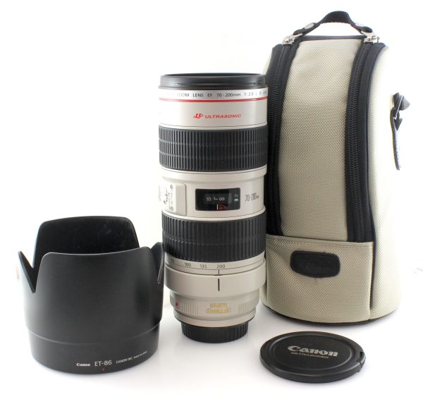 Canon EF 70-200mm f2.8 L IS USM Zoom Lens W/ Hood & softcase -  Excellent Condition