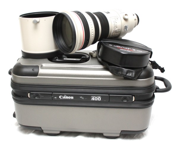 Canon EF 400mm F2.8 L IS USM Lens - W/ case, Hood and cover - Excellent Condition