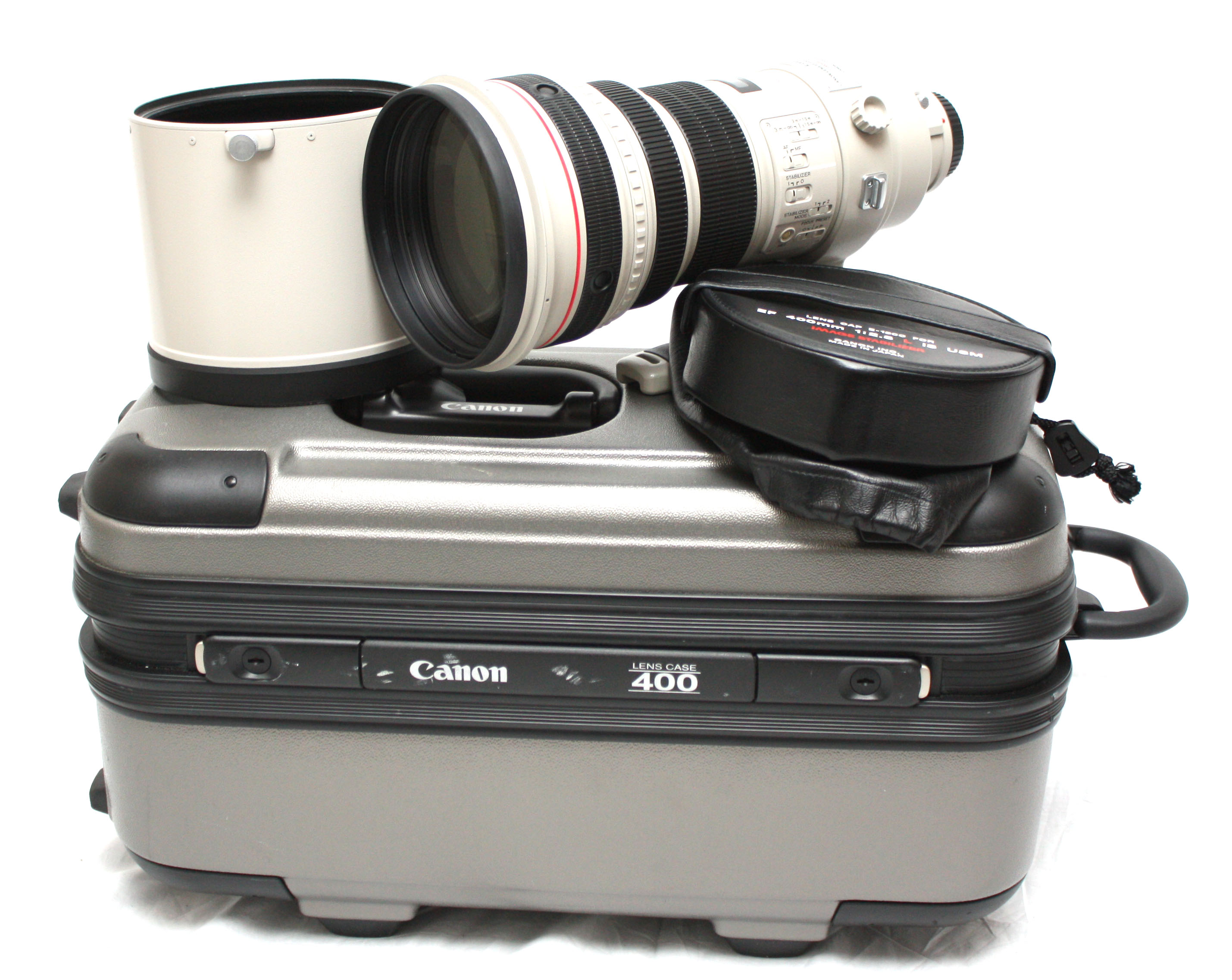 Canon EF 400mm F2.8 L IS USM Lens - W/ case, Hood and cover - Excellent Condition