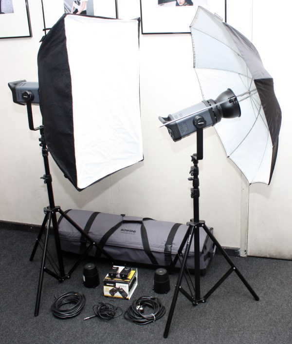 Bowens Gemini GM500 2-Head Softbox / Brolly Flash Kit w/ Pulsar flash trigger set in Roller Carry Case - Mint condition
