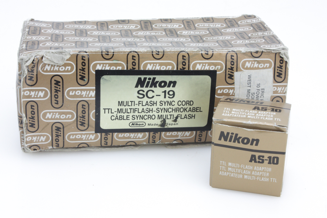 Nikon AS-10 Multi flash adapter SC-19 w/ x2 SC-19 Multi Flash Sync Cord - Boxed - Image 2