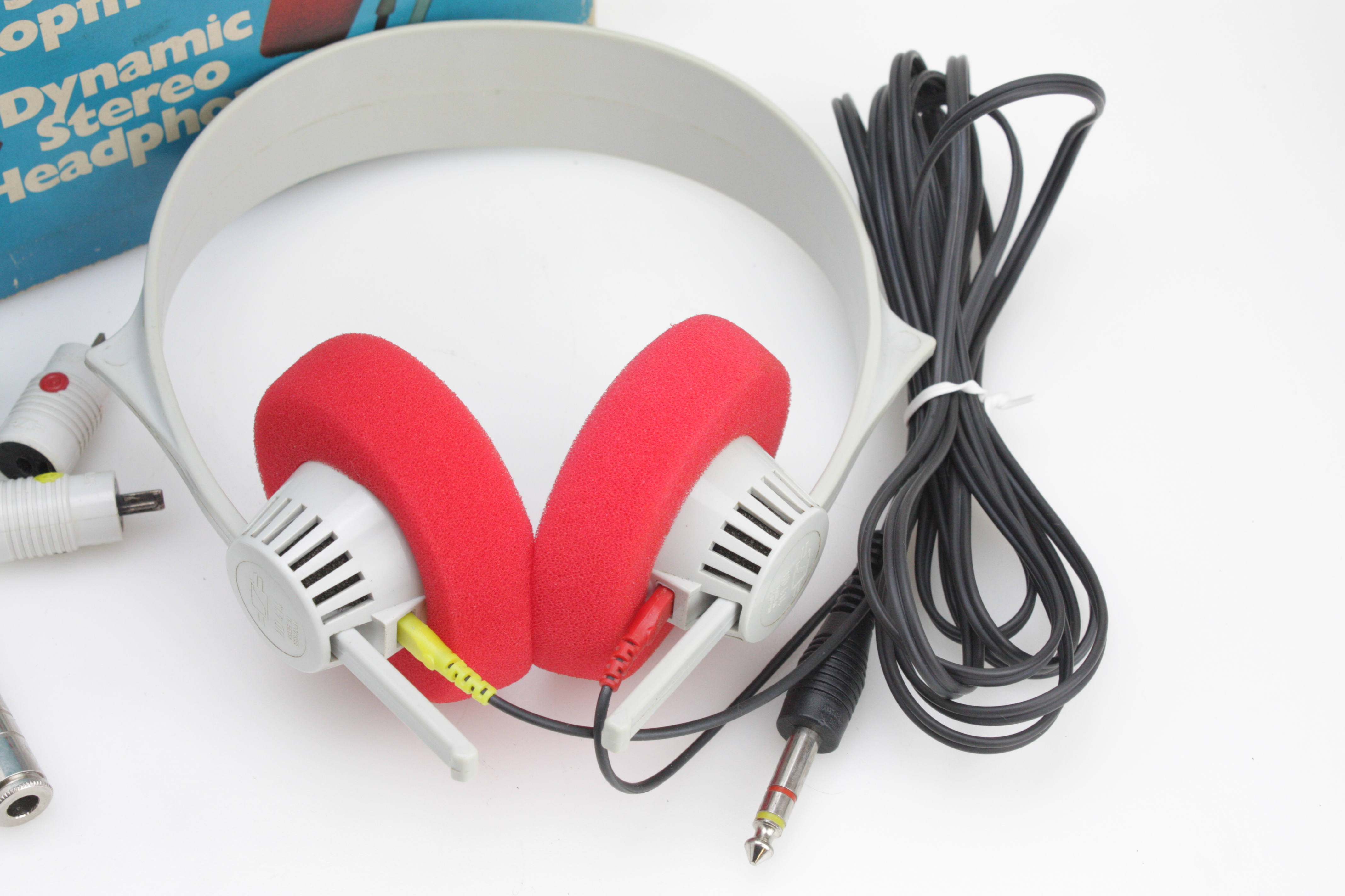 Classic Sennheiser HD414 Headphones + Leads & New Foam Pads - Boxed - Image 2