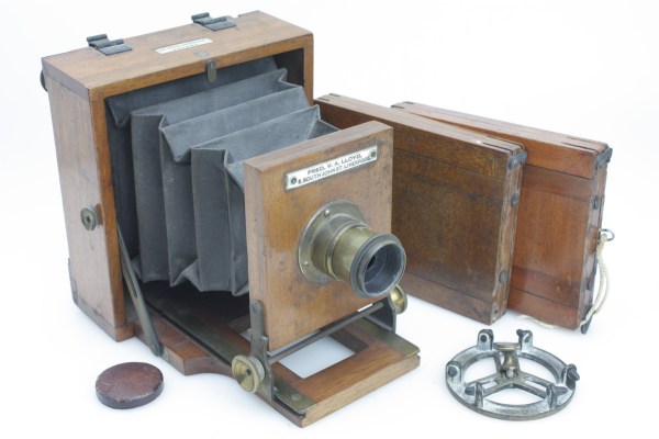 Lancaster (Lizars?) "Le Merveilleux" Mahogany & Brass 1/4 Plate Large Format Camera