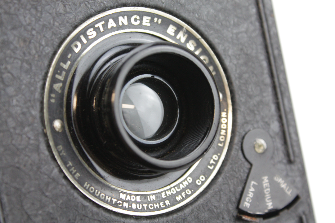 Ensign "All-Distance" 120 Medium Format Box Camera - Collectible Art Deco - Circa 1927-1930 - Image 4