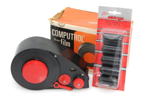 35mm Computrol Bulk Film Loader, with 4x Reusable 35mm Casettes