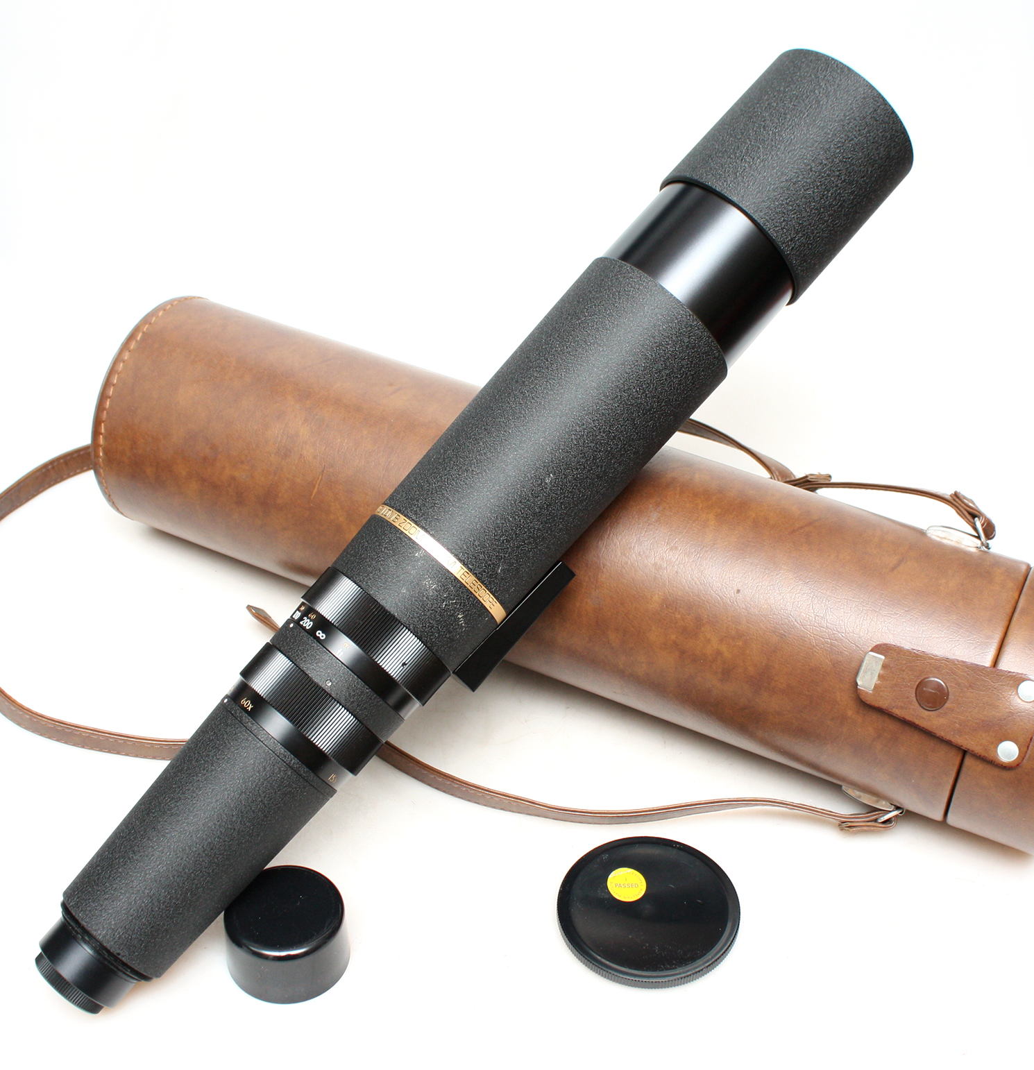 Bausch & Lomb Discoverer 60mm Zoom Telescope, 15x to 60x, Hard Case