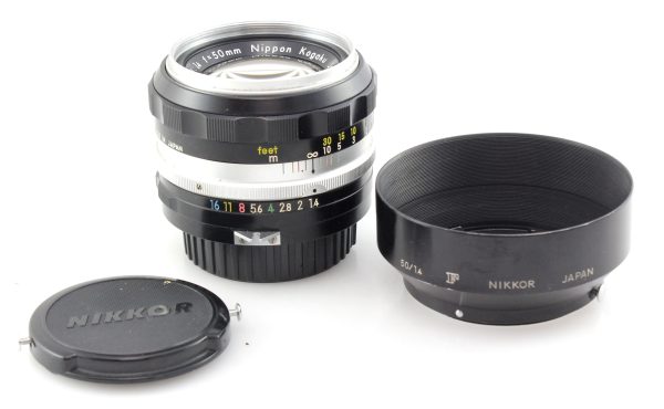 Nikon Nikkor-S 50mm f1.4 Fast Prime Standard Lens W/ Hood - Nikon F Pre-Ai Mount