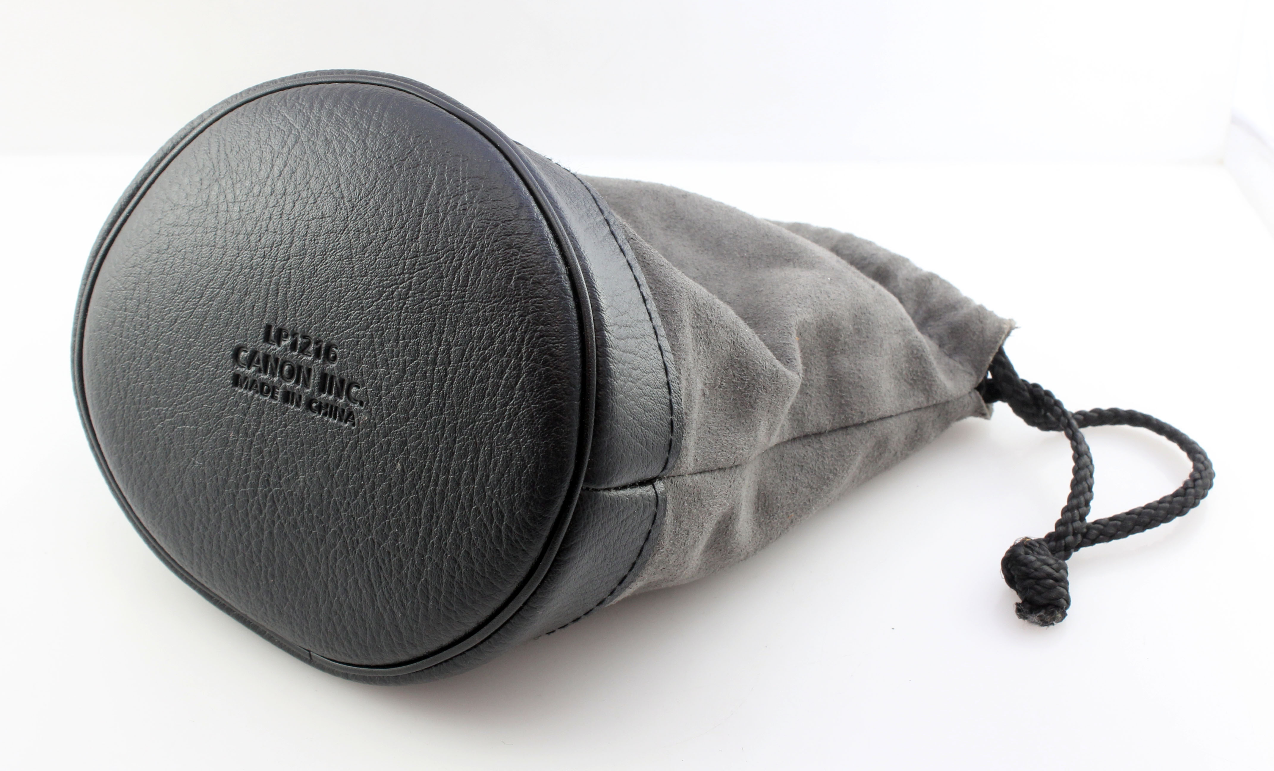 Canon LP1216 Lens Pouch - fits TS-E 24mm f3.5L, TS-E 45mm f2.8 etc. Excellent Condition - Image 2