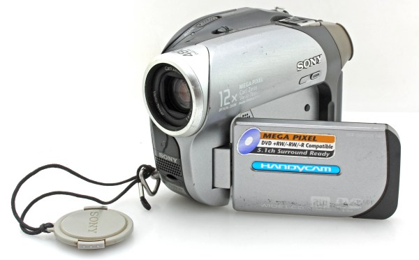 Sony DCR-DVD202E Handycam Movie Camera Camcorder - DVD Mini Disc Format