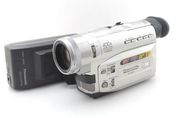 Panasonic NV-DS12 Mini DV Tape Camcorder Video Camera. With Charger UK Seller