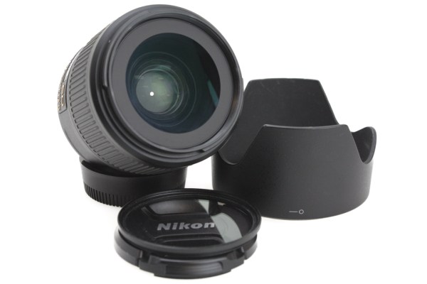 Nikon AF-S 35mm f1.8 G ED RF Wide Angle Prime Lens with hood for Nikon Full Frame