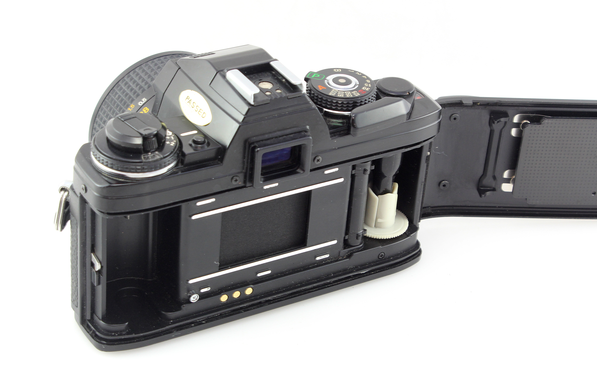 Minolta X700 35mm Film Camera with Minolta MD 28mm f2.8 Lens - Image 4
