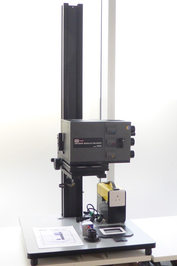 LPL 7451 Colour+B&W Enlarger 5x4" Neg Carrier & 150mm Rodenstock lens