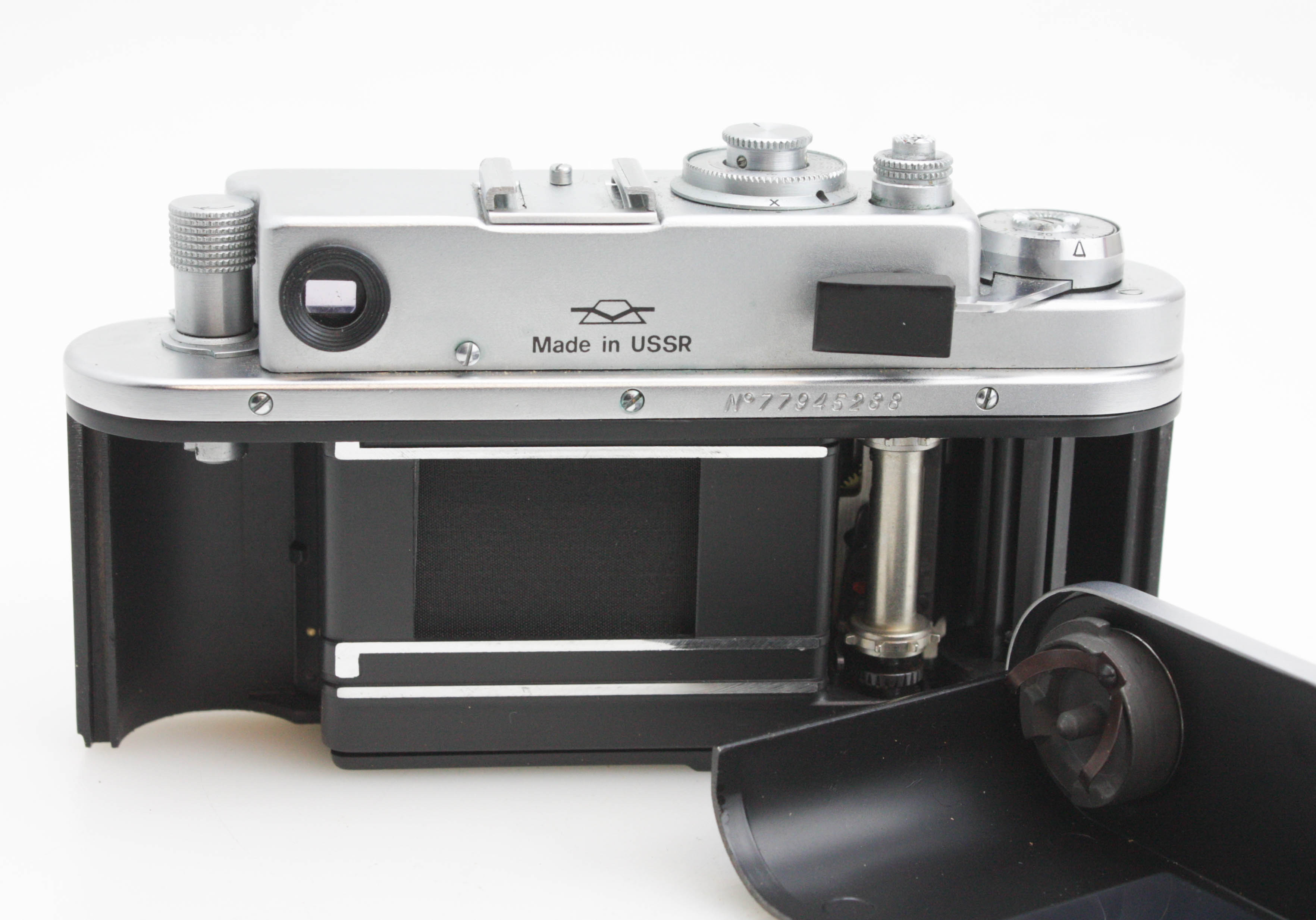 Zorki 4k 35mm Rangefinder Camera w/ Jupiter 8 50mm F2 L39 Lens - Excellent condition - Image 6