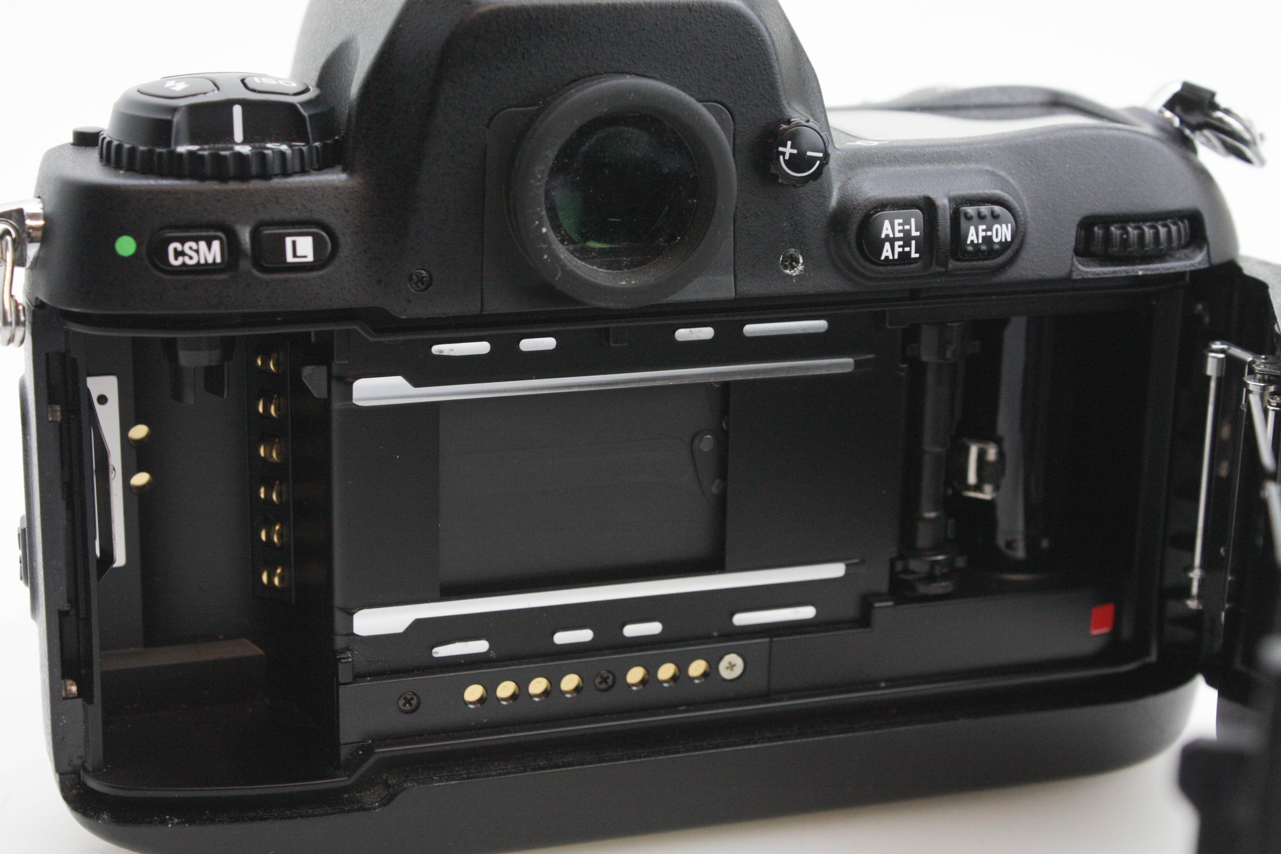 Nikon F100 35mm Autofocus Film SLR Camera Body - Excellent condition - Image 8