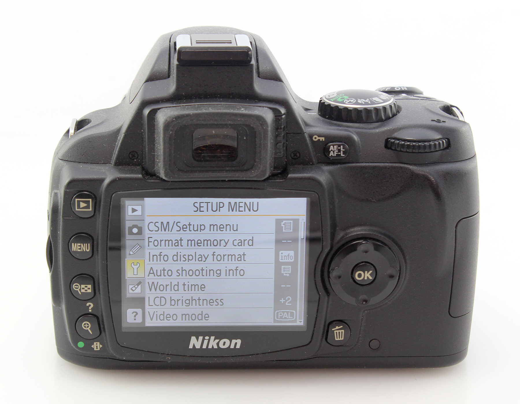 Nikon D40 Camera & 18-55mm AF-S Zoom Lens, Crazy Low Shutter Count - Image 4