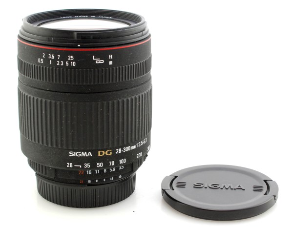 Sigma AF 28-300mm f3.5-6.3 DG Zoom Lens  - Nikon NAF full frame mount
