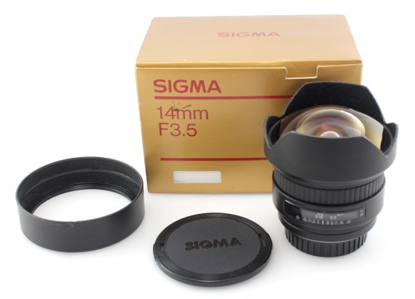 Boxed Sigma 14mm f3.5 AF Wide Angle Lens - Minolta A Mount - Good condition