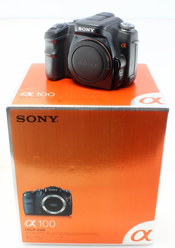 Sony A100 10MP DSLR Camera Body for Sony A Mount Lenses - Boxed - Excellent