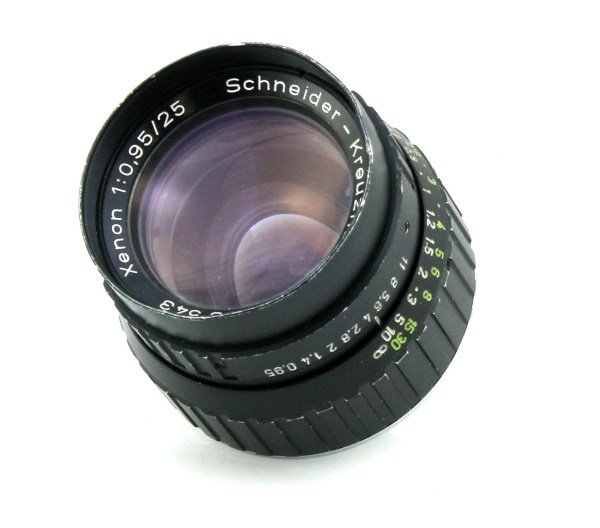 Schneider Kreuznach Xenon 25mm f/0.95 Movie Cine Lens - C mount screw