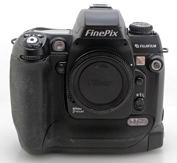 Fujifilm Finepix S3 Pro 12.3 Megapixel CCD sensor DSLR Camera body - Nikon F mount