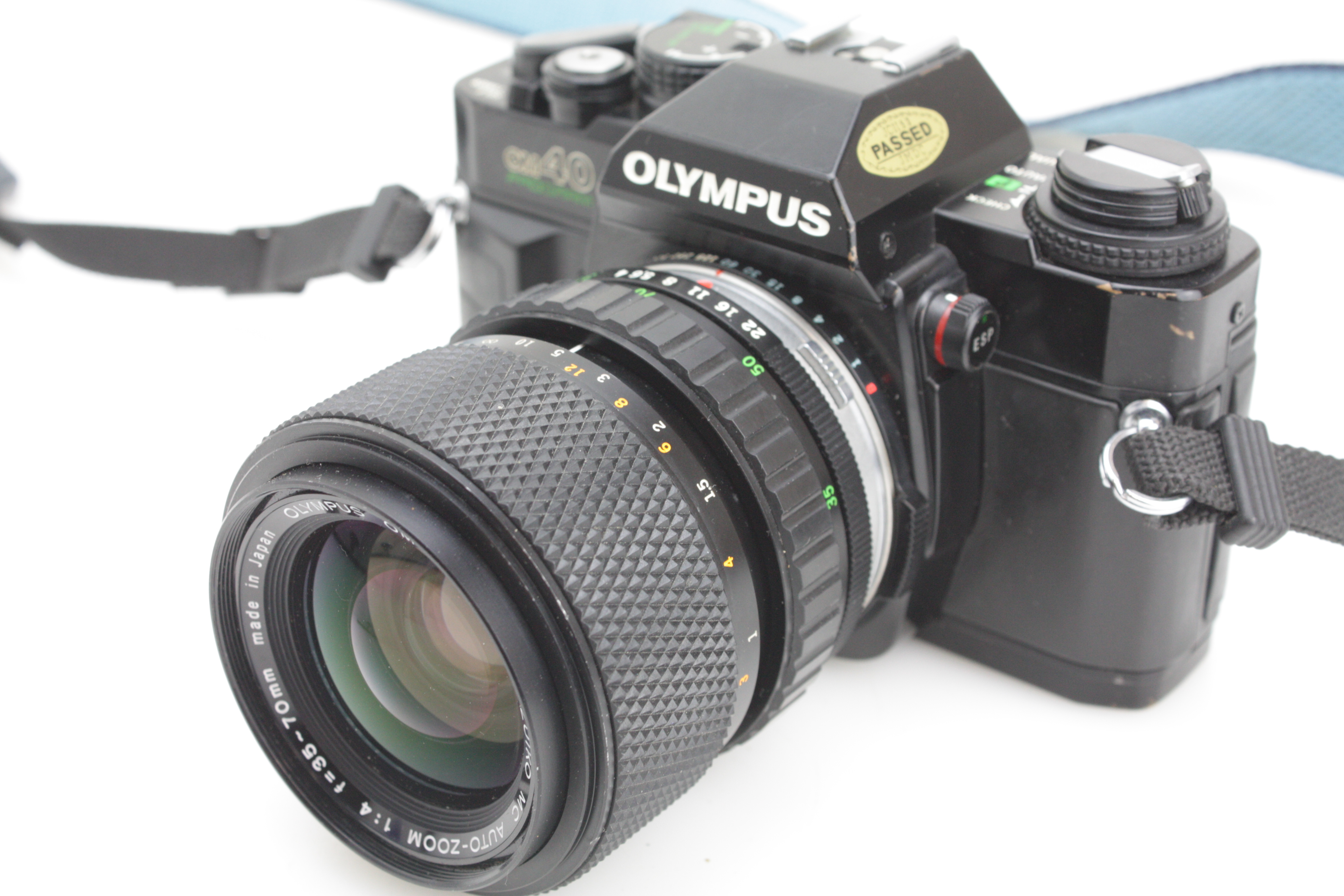 Olympus OM40 Program 35mm SLR Camera Zuiko 35-70mm f/4 (OM10) - Image 2