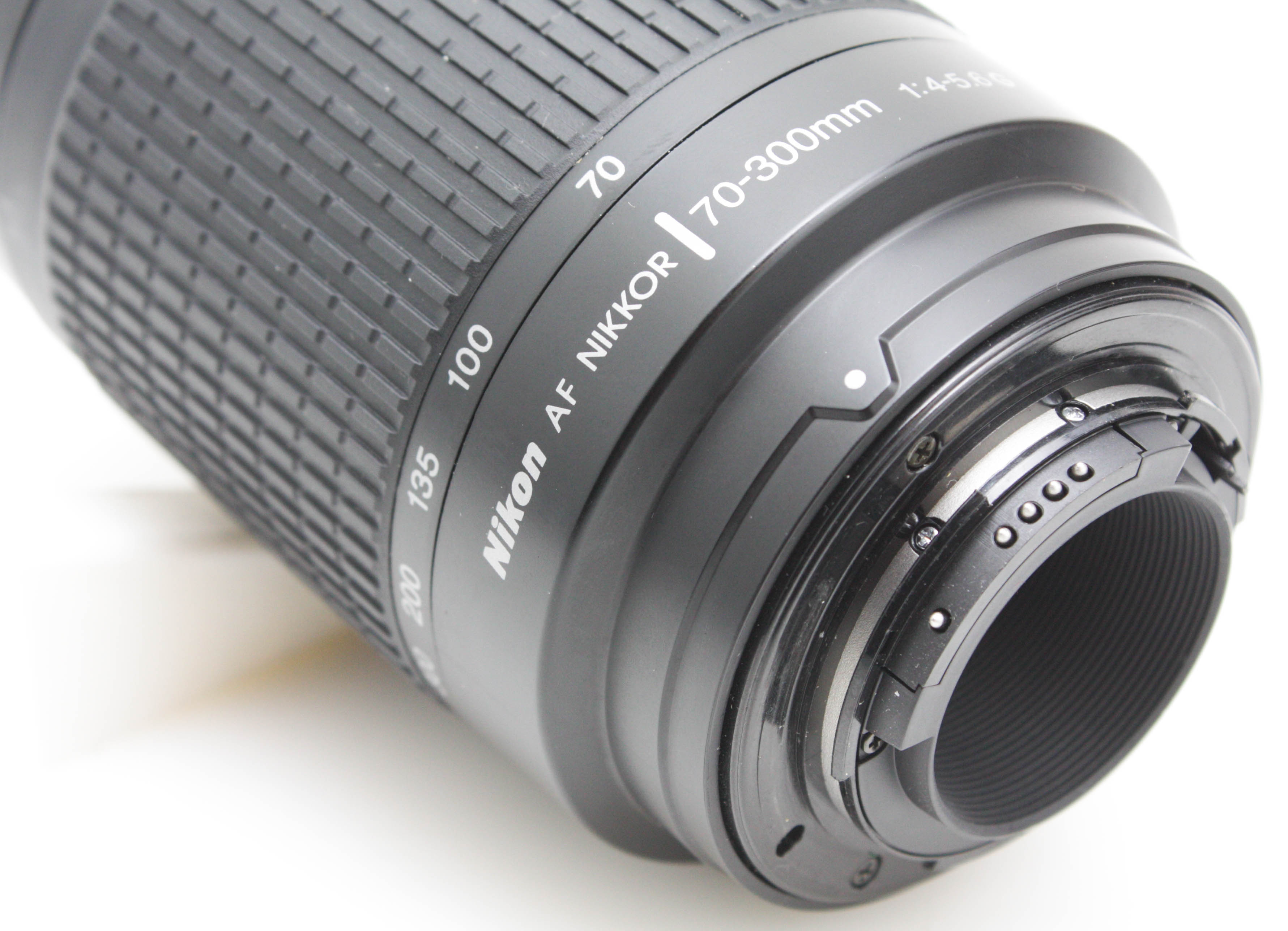 Nikon AF Nikkor 70-300mm f/4-5.6 G - Nikon F mount - Great Condition - Image 4