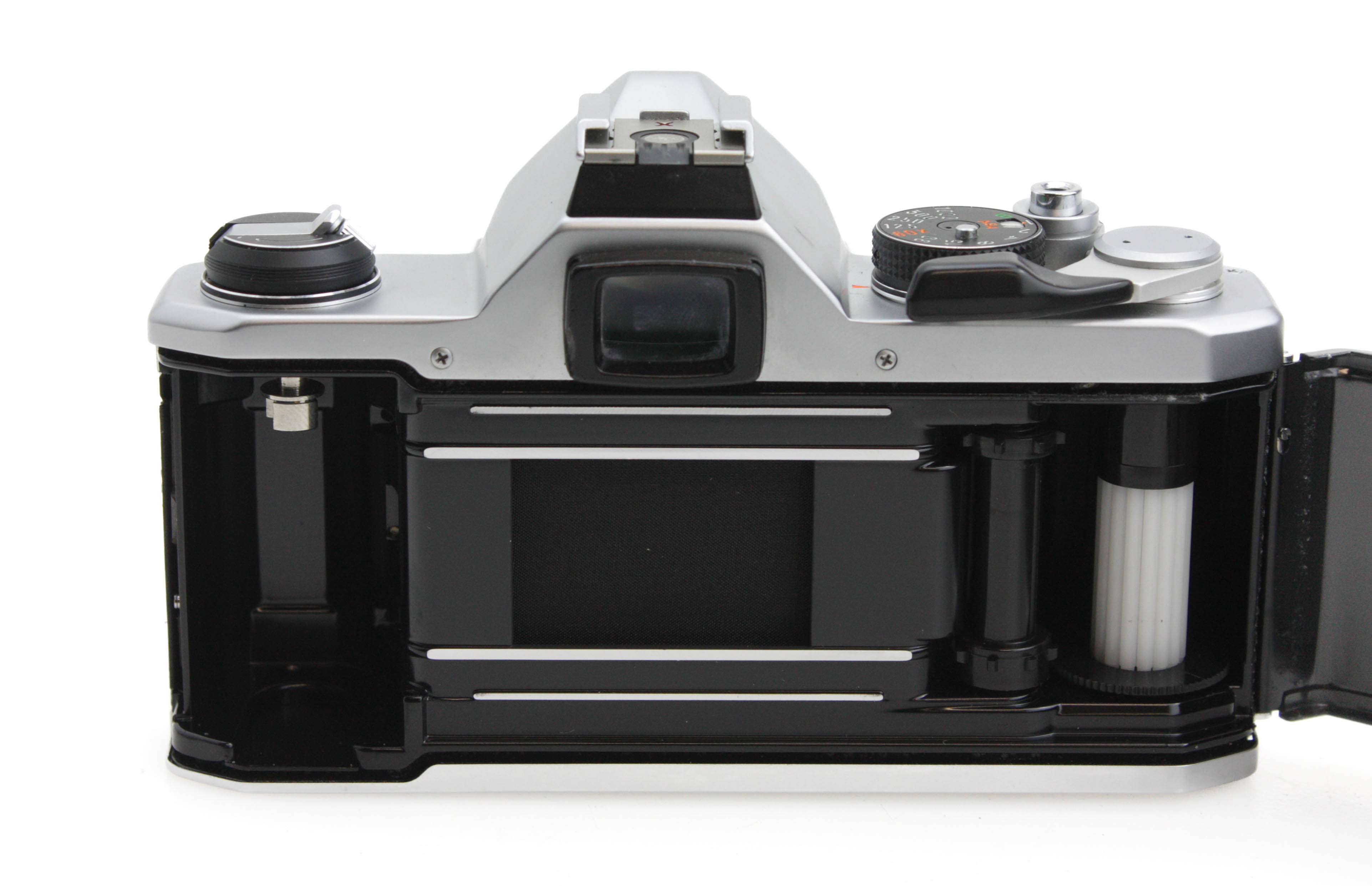 Pentax MX Chrome SLR 35mm Film Camera + SMC Pentax-M 50mm f1.7 Lens - Image 9
