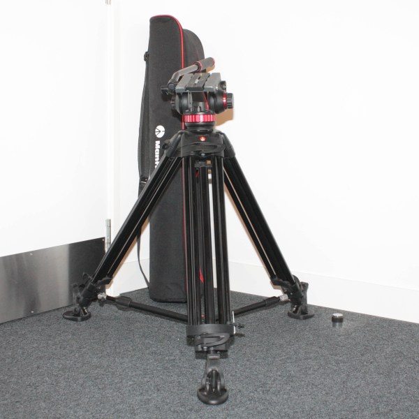 Manfrotto Pro Video Tripod - 546B Legs & MWH502A Fluid Head, + Padded Case