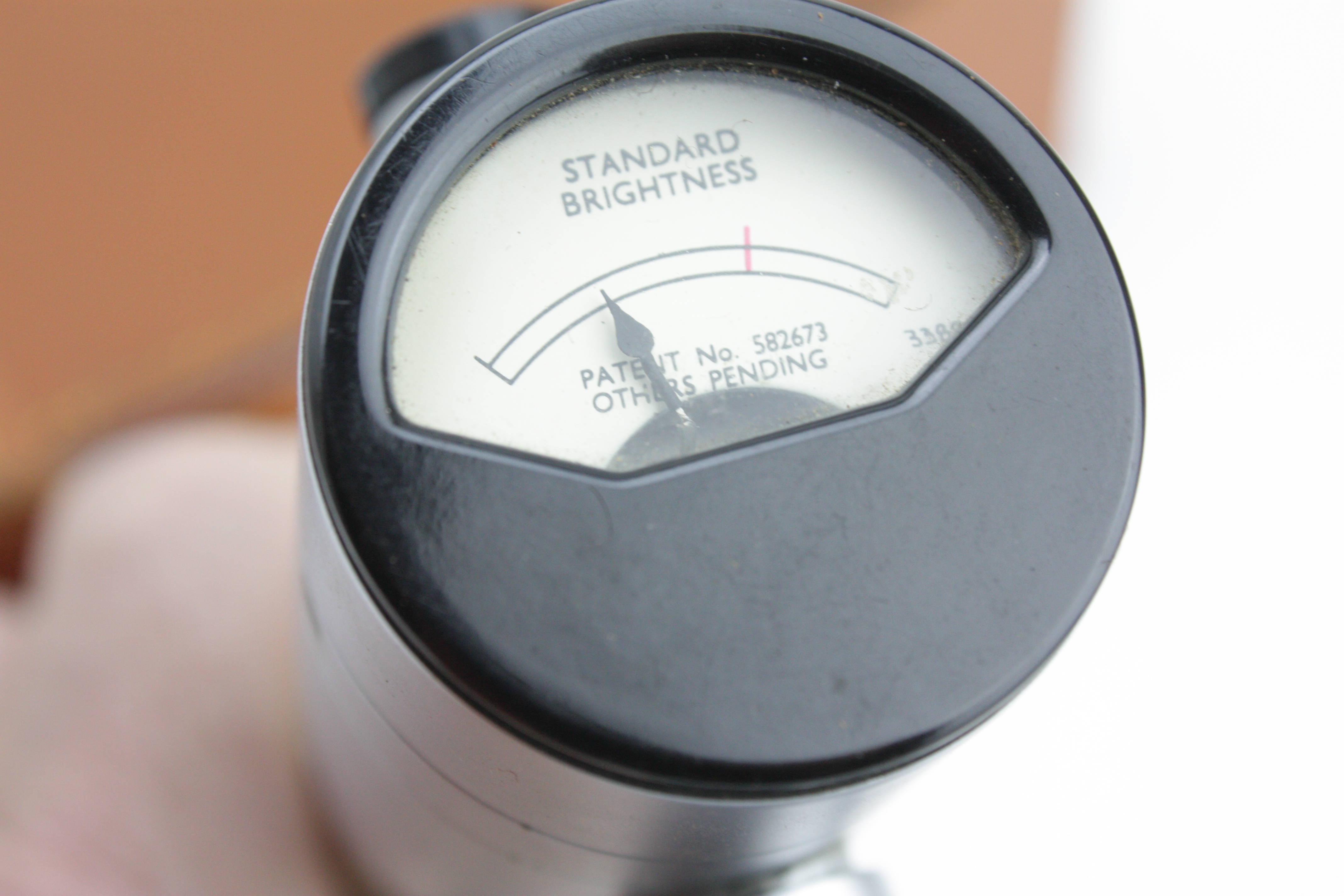 Leather cased SEI Exposure Photometer, Instructions & more papers- working - Image 6