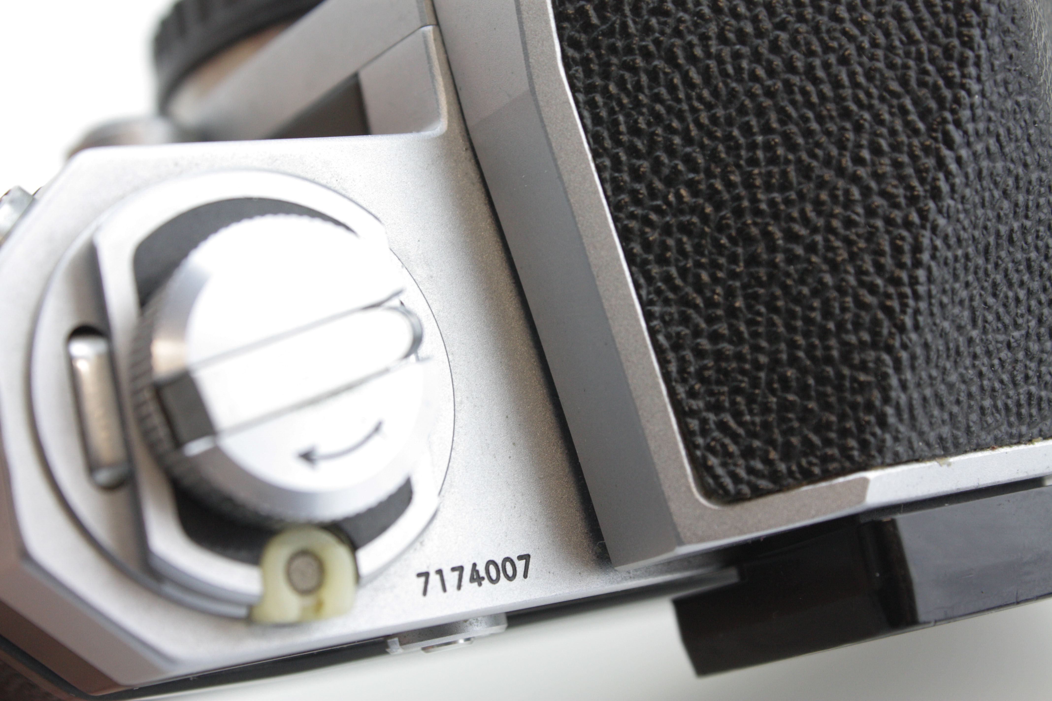 Nikon F 35mm SLR Camera, with Plain Prism Finder - Image 8