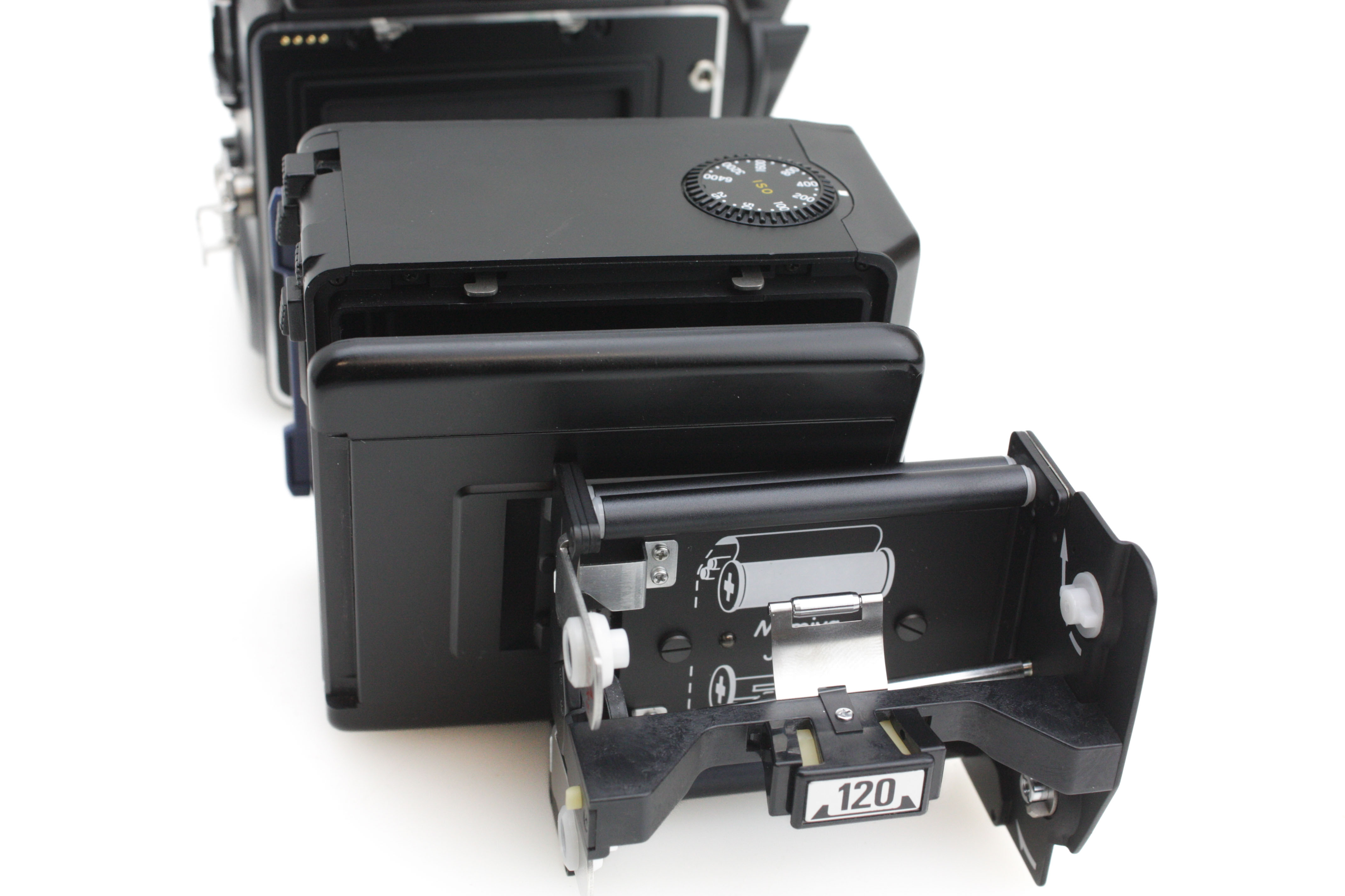 Mamiya 645 Super with 80mm F2.8 N with Waist Level Finder and 120 film Back - Image 10